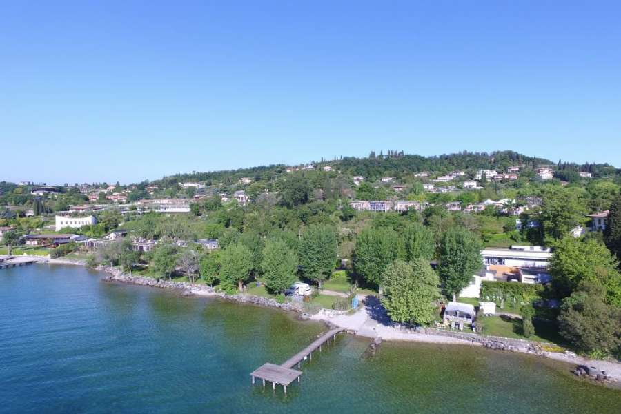 Campeggio Lago di Garda con piazzole vicino al lago  4