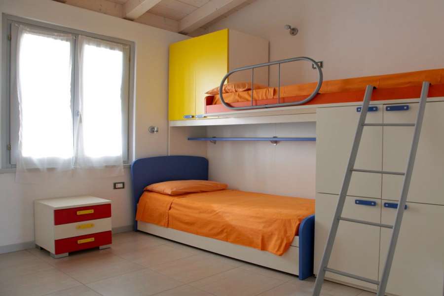 Campeggio Lago di Garda con appartamento con 2 camere da letto e bagno privato 9