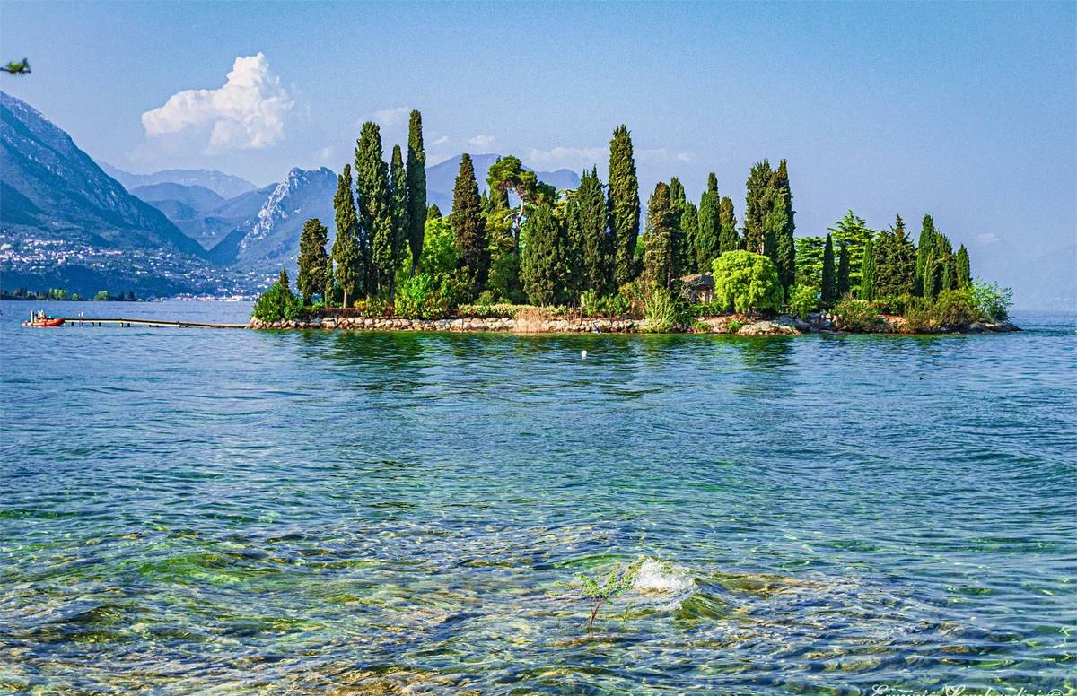 Isola dei Conigli san Biagio Manerba in Barca