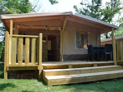 Camping Glamping Gardameer met tent met airconditioning en privé badkamer 