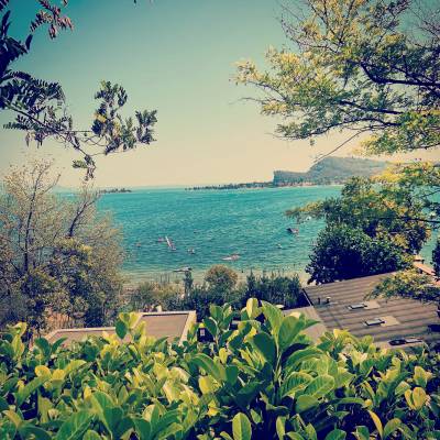 The Foto was downstairs over the market . Ist Look so Great . Bye bye 