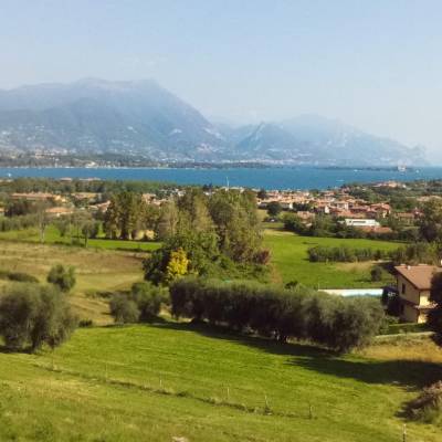 Blick auf den Gardasee oberhalb des Campingplatzes Europa Silvella