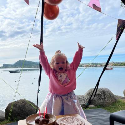 Yesterday we celebrated the third birthday of our daughter Felice in the most beautiful place on the campsite