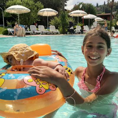 Troppo bello farsi cullare dall'acqua delle piscine del nostro campeggio