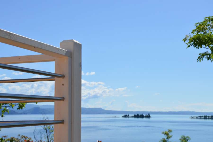 Campeggio Lago di Garda con casa mobile vista lago con terrazza coperta 16