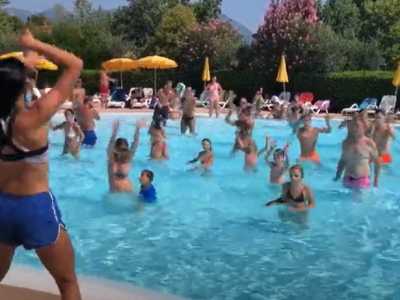 Camping Gardameer met Animatie baby dans mini disco shows 6